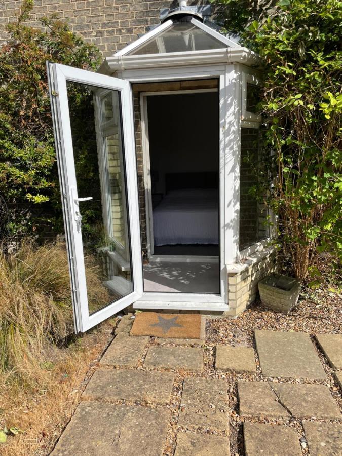 Spacious 2 Bedroom Apartment With Garden Cambridge  Exterior photo